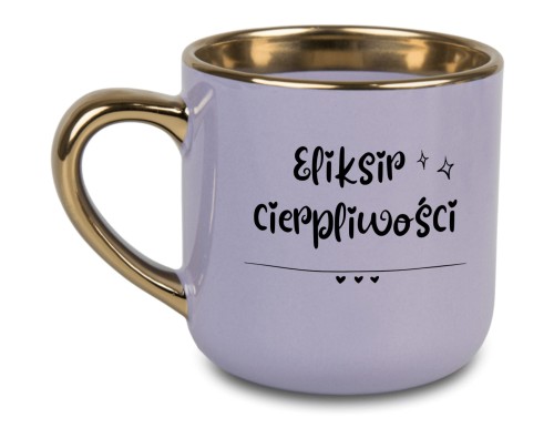 Personalizowany fioletowy kubek 'Eliksir Cierpliwości' z złotym uchem i rantem na AlexGrawer.pl