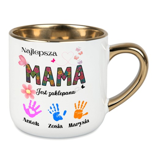 Personalizowany kubek na Dzień Mamy z odciskami dłoni i imionami dzieci – napis Najlepsza Mama