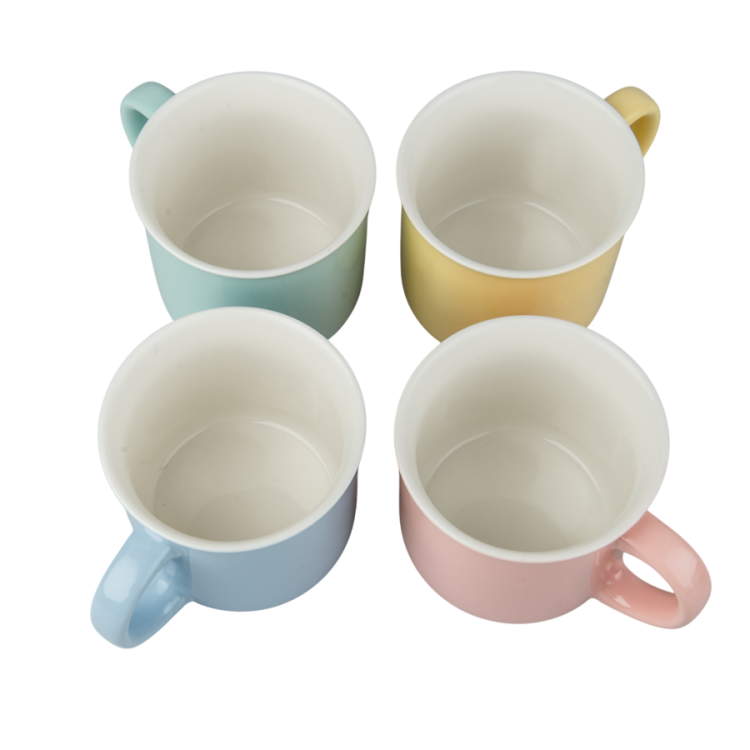 Personalizowany różowy kubek porcelanowy z imieniem i zabawnym napisem
