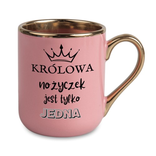 różowy kubek królowa nożyczek personalizowany