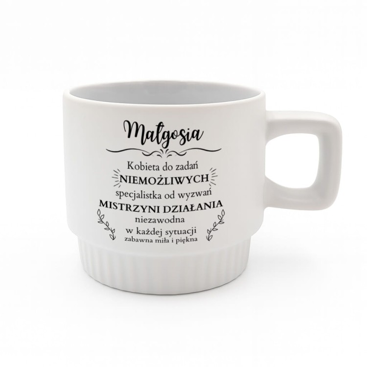 biały matowy kubek z imieniem Małgosia kobieta do zadań niemożliwych