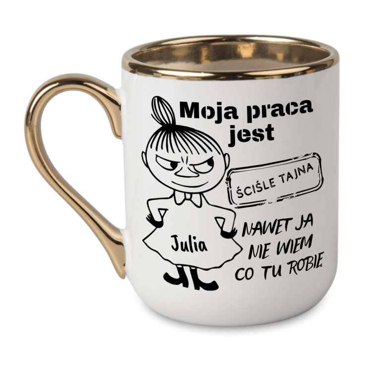 Kubek personalizowany z imieniem na sukience Małej Mi i zabawnym tekstem o pracy