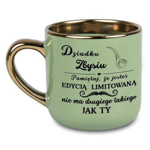 Personalizowany kubek na Dzień Dziadka z imieniem, zielony kubek ze złotym uchem i rantem, nadruk edycja limitowana po obu stronach