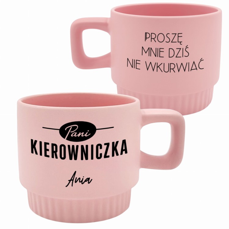 różowy kubek pani kierowniczka z imieniem