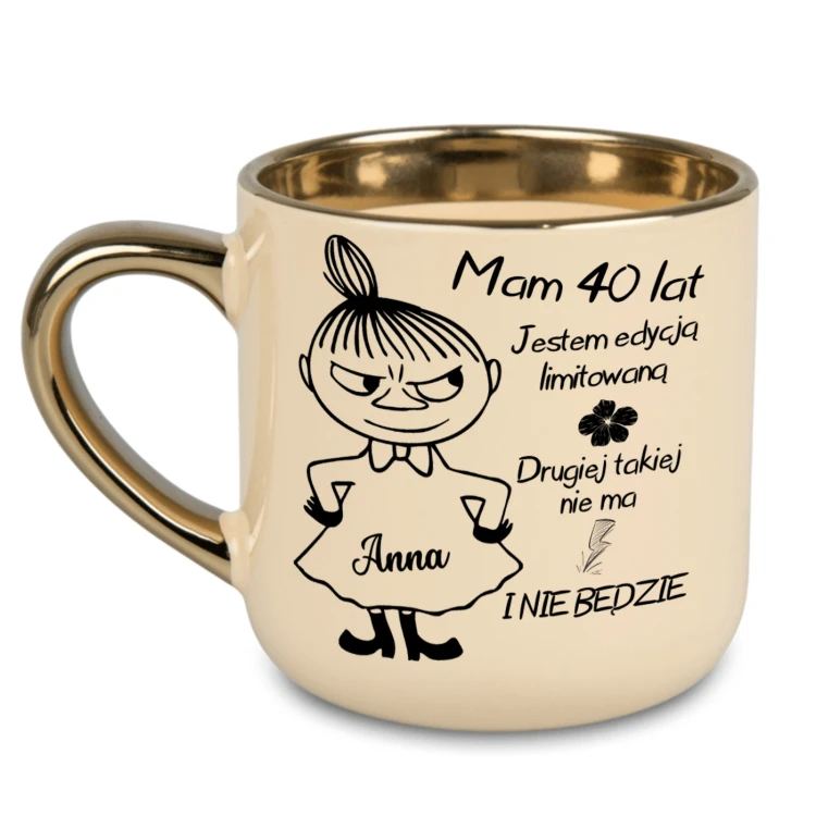 personalizowany kubek z Małą Mi na urodziny z imieniem i dowolnym wiekiem 400 ml