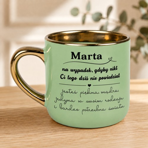 Personalizowany zielony kubek „Jesteś piękna, mądra i potrzebna światu”