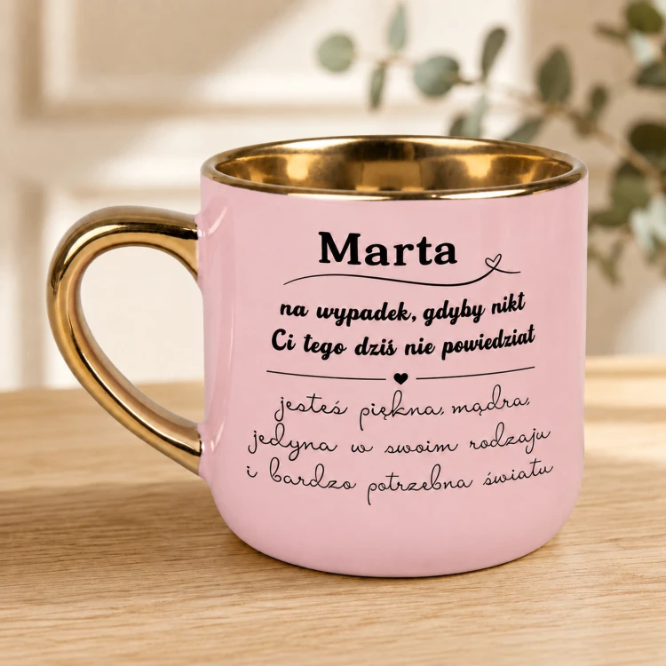 Personalizowany różowy kubek „Jesteś piękna, mądra i potrzebna światu”