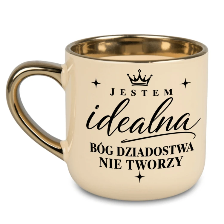 Kremowy szeroki kubek Elegant 400 ml z napisem Jestem idealna Bóg dziadostwa nie tworzy
