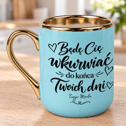 Kubek ceramiczny Elegant jasnoniebieski 330 ml ze złotym uchem, złotym rantem i czarnym nadrukiem z serduszkami
