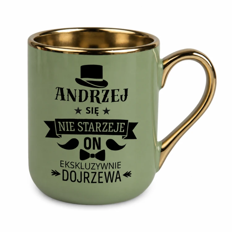 Zielony kubek z imieniem „Ekskluzywnie dojrzewa” – Elegant 330 ml ze złotym rantem i wnętrzem
