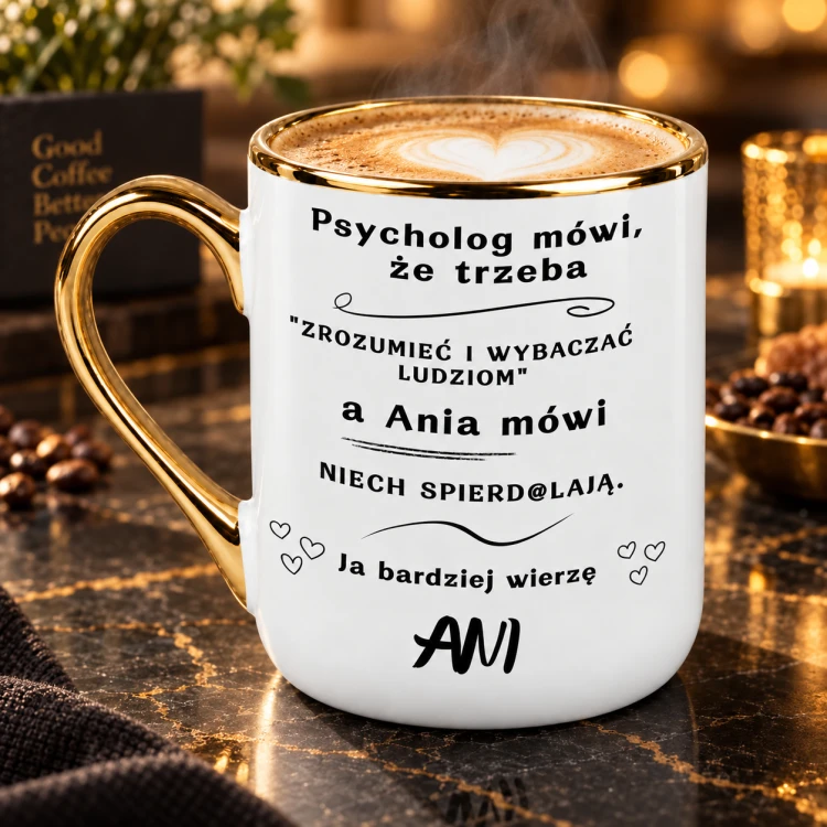 Biały kubek Elegant 330 ml z personalizowanym napisem „Psycholog mówi, że trzeba” w aranżacji